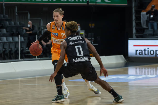 与人员轮换 与人员轮换