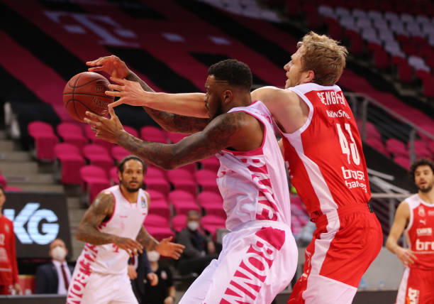 愈演愈烈 愈演愈烈